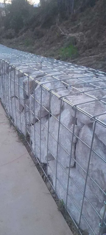 Atsenkovka listlar ( Gabion setkalar) hamma razmerlaridan bor