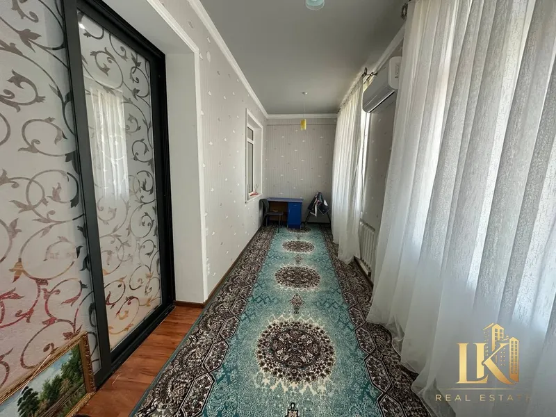 3 xonali kvartira sotiladi, 100 m², 5/5, Mirabod tumani (mo‘ljal: “Rossiya” mehmonxonasi) 4 3 xonali kvartira sotiladi, 100 m², 5/5, Mirabod tumani (mo‘ljal: “Rossiya” mehmonxonasi) 4