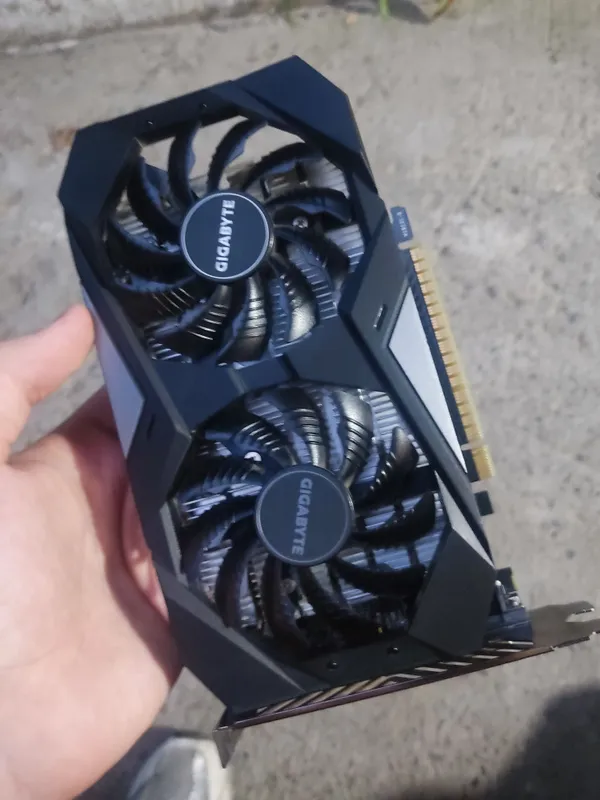 Gigabyte GTX 1650 4gb 1 Gigabyte GTX 1650 4gb 1