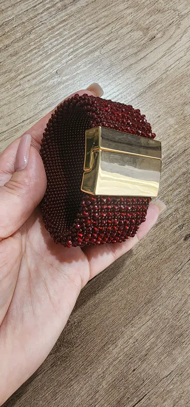 Украшения из бисера