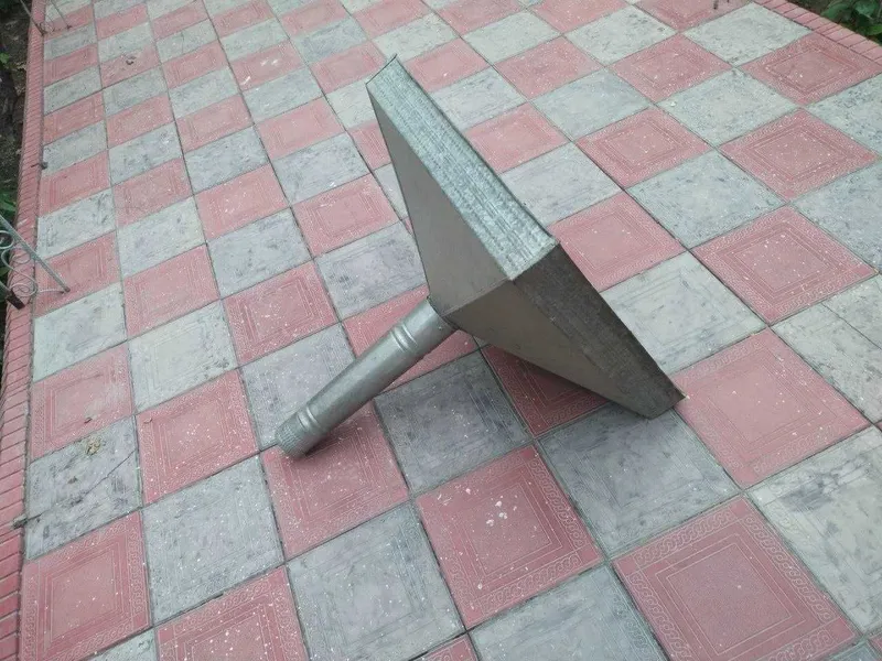 Oshxona vitichkasi sotiladi. 2