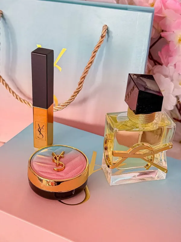 YSL premium nabor (Limited Edition) — Deep Love Makeup Set