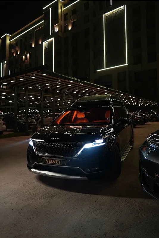 RENT A CAR ! Li 9 , Carnival Hi-Limousine . Velvet rent a car — фото 1