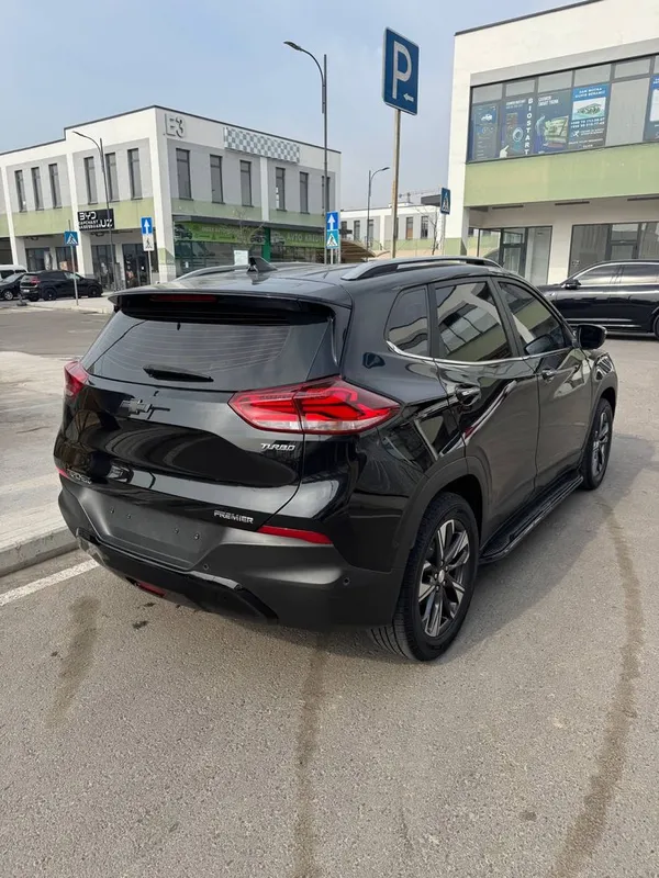 Tracker 2 Premier Full 2023 AvtoKreditga 1 Kunda 950$ bilan 5 Tracker 2 Premier Full 2023 AvtoKreditga 1 Kunda 950$ bilan 5