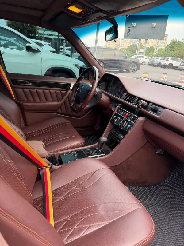 Mercedes Benz W124 7 Mercedes Benz W124 7