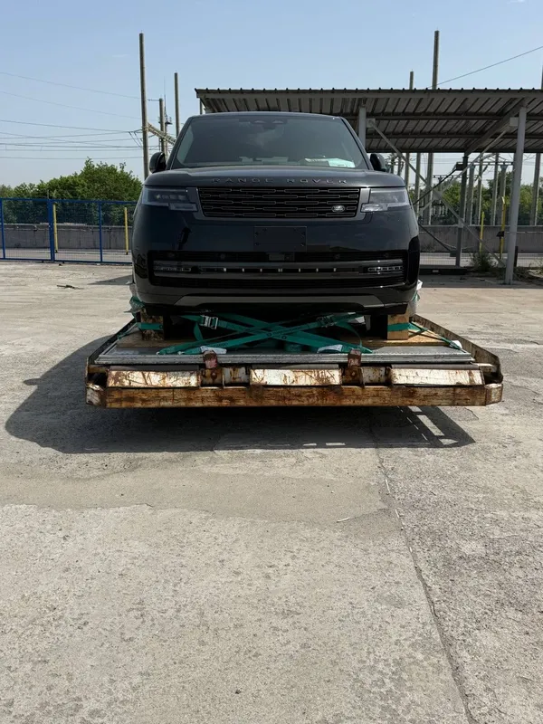 Range Rover P530 LWB 2026