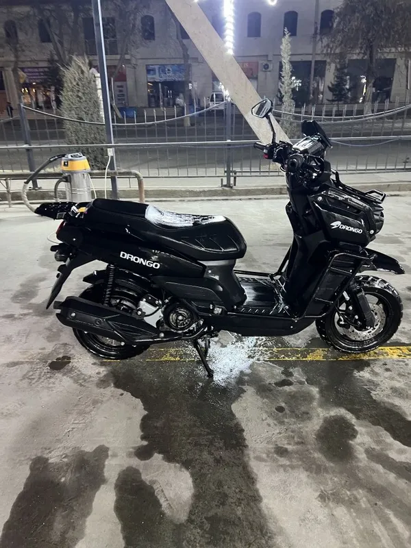 Дронго Танк Скутери 150 кубали 3 Дронго Танк Скутери 150 кубали 3