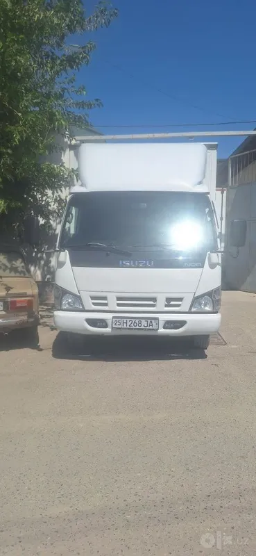 Isuzu 5 tonalik sotiladi Isuzu 5 tonalik sotiladi