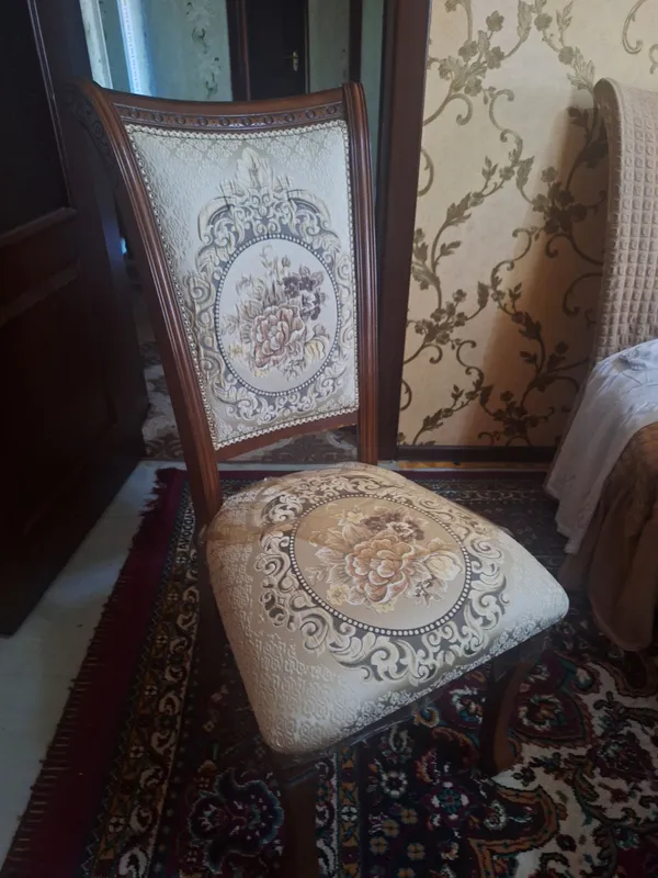 Стол и стулья 1 Стол и стулья 1