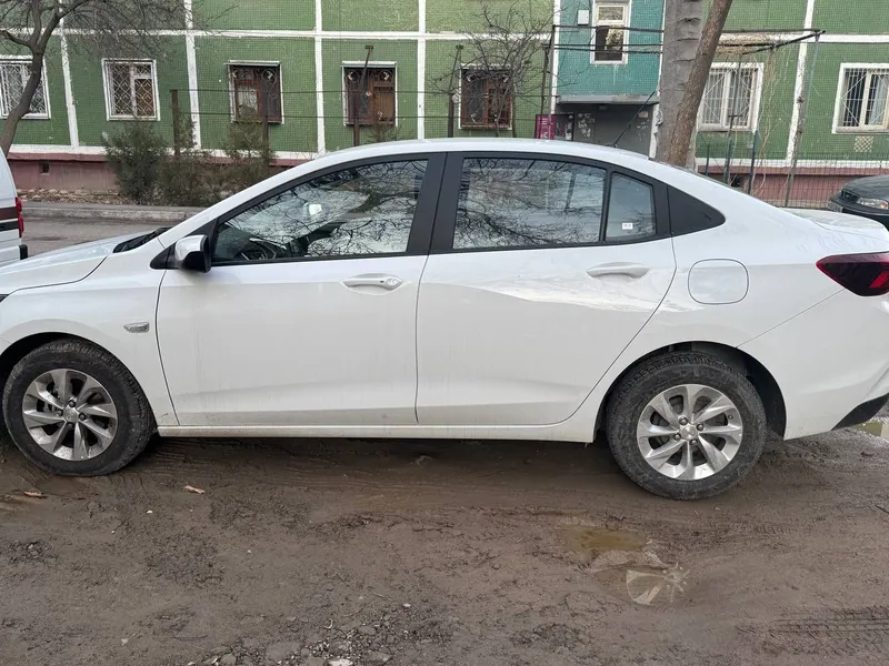 Onix 4LT LTZ Turbo AT 2025 1,2 л. Turbo, 132 лс., АКПП 15" 4 Onix 4LT LTZ Turbo AT 2025 1,2 л. Turbo, 132 лс., АКПП 15" 4
