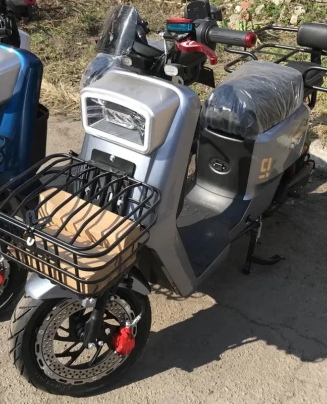 Электро скутор Honda 2