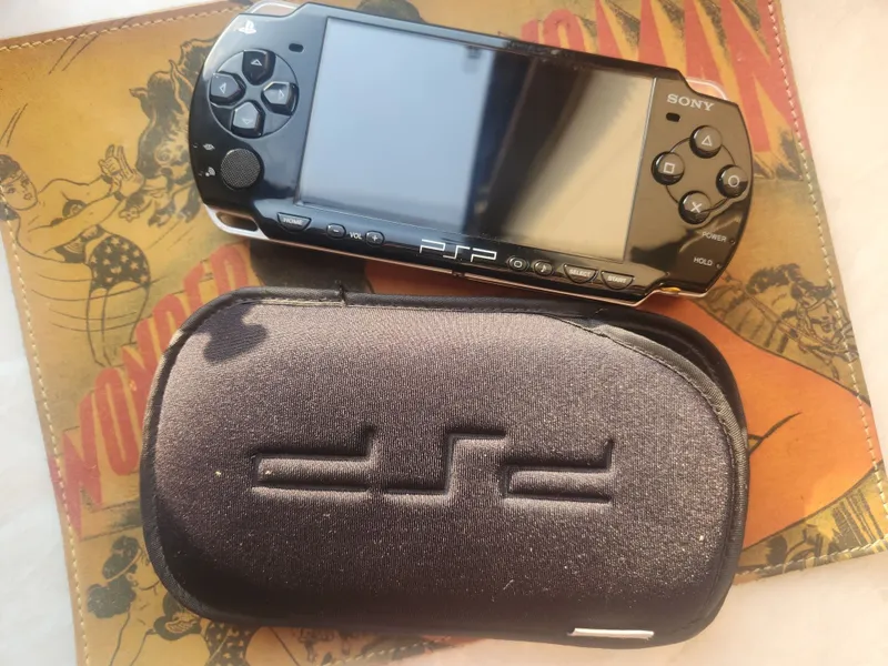 Sony Psp 2004 в идеальном состоянии 6 Sony Psp 2004 в идеальном состоянии 6