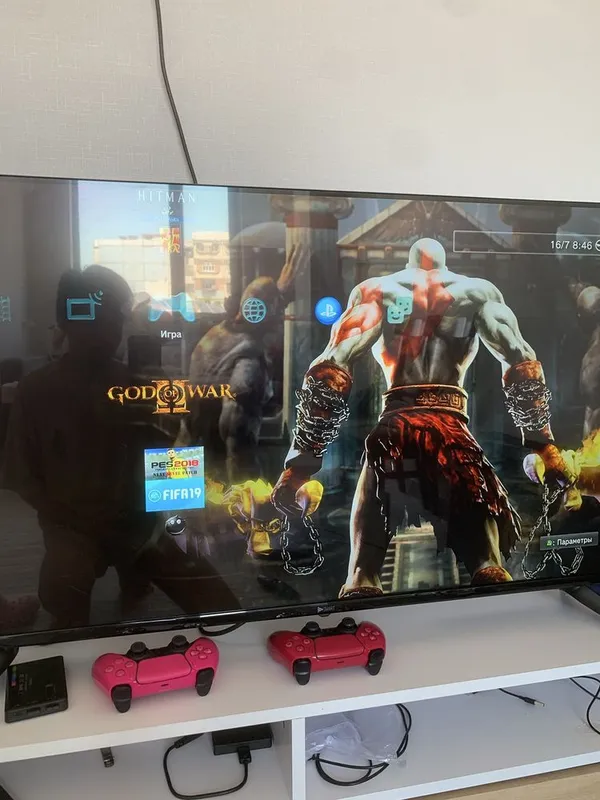 Playstation 3 500gb+40 ta uyin+2 ta joystick 6