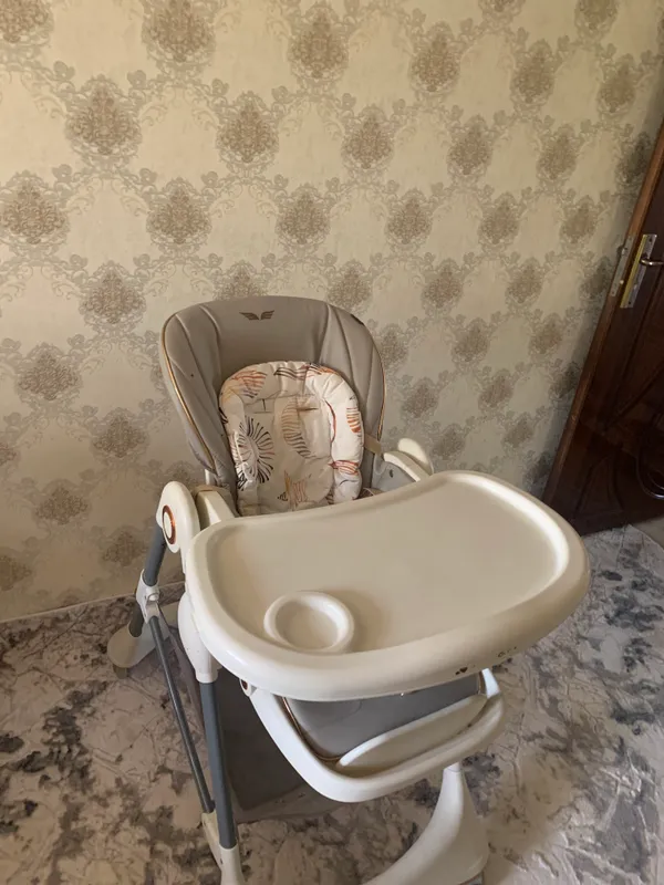 Bolalar uchun stul Bolalar uchun stul