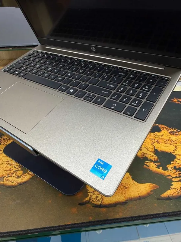Hp Laptop15-Intel Core i3 NOUTBUK YANGI VERSIYA + Sensorli Ekran