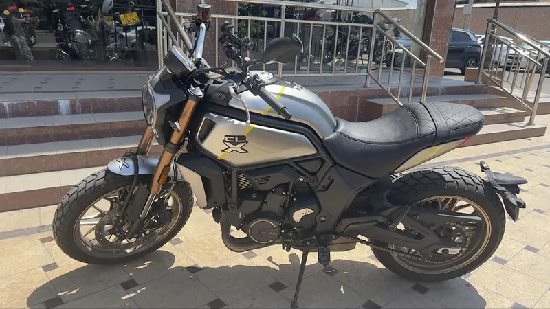 Продается SFMOTO 700 CLX. Имеется рассрочка 3