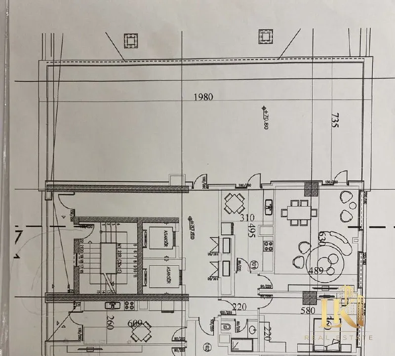 Продаётся 3-комнатная квартира в ЖК Akay City (Дархан) 1