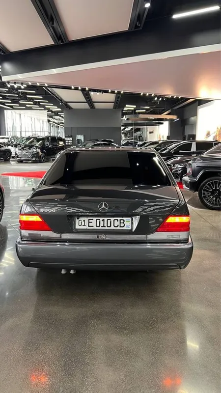 Mercedes benz 320s 4