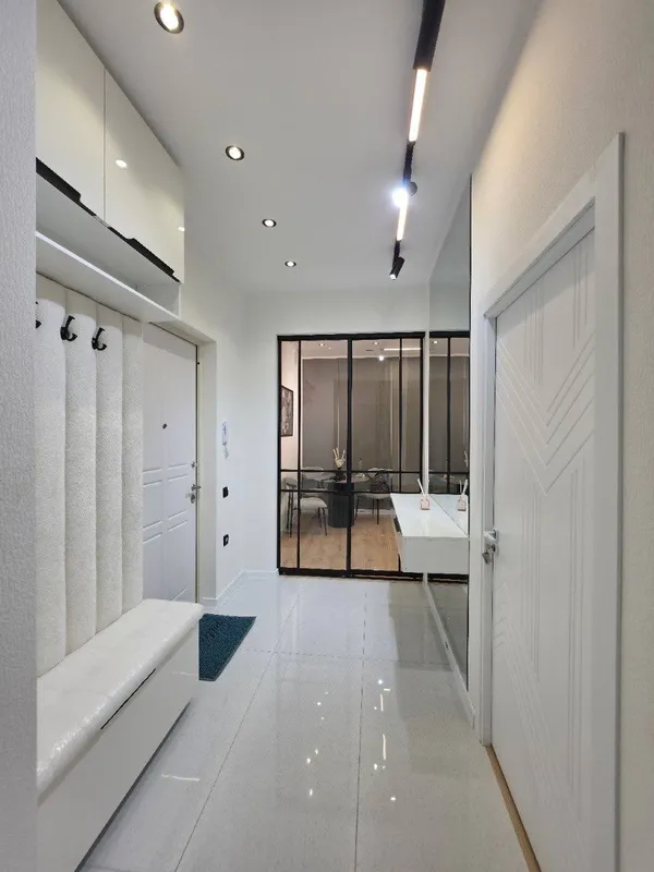 OZ MAKON (GOLDEN HOUSE) JK 10