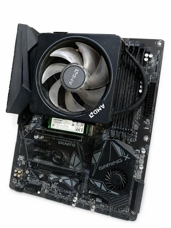 X570 Gigabyte Ryzen 5 2600G 120Gb NVMe