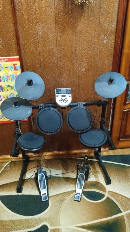 Elektron baraban Alesis DM7X Kit sotiladi 1 Elektron baraban Alesis DM7X Kit sotiladi 1