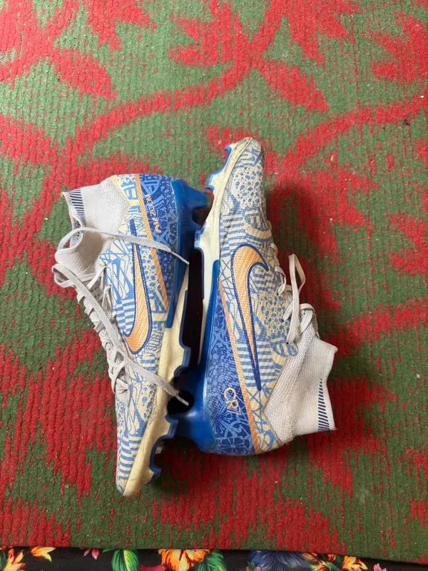 Nike Mercurial CR7 43р Состояние: 8/10 2 Nike Mercurial CR7 43р Состояние: 8/10 2