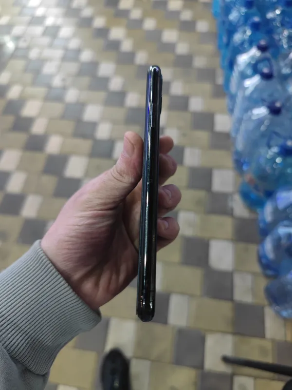 iPhone 11 Pro Max 256 ГБ 4