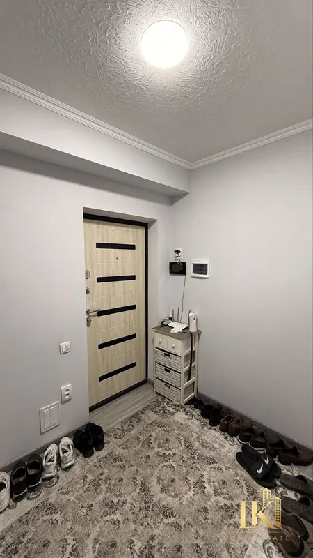 Продаётся уютная 2-комнатная квартира с ремонтом, 65 м², рядом с Паркентским рынком 6