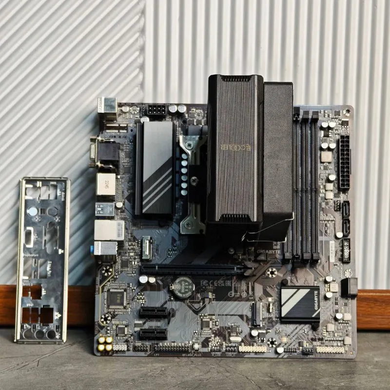 B760M D3H Gigabyte б/у идеал 3 B760M D3H Gigabyte б/у идеал 3
