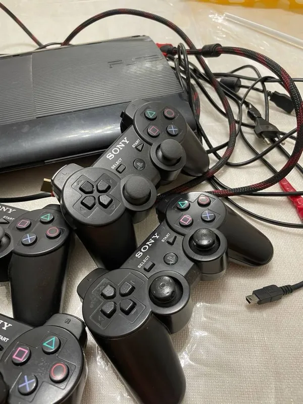 PS3 512 4 ta pult playstation sony 3 PS3 512 4 ta pult playstation sony 3