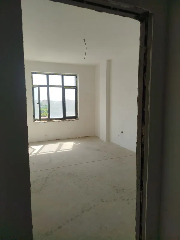 3 xonali kvartira (korobka) sotiladi, mo‘ljal: Buz Bazar 7