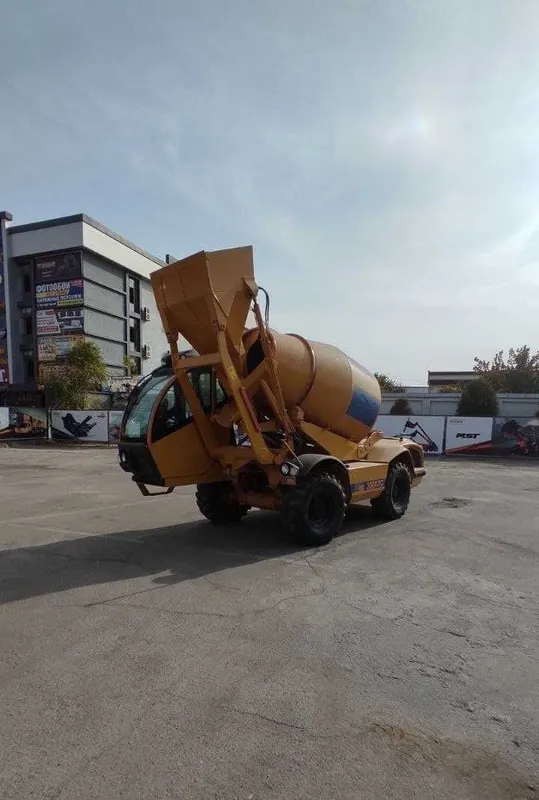Бетоносмеситель с самозагрузкой CARMIX 3500TC