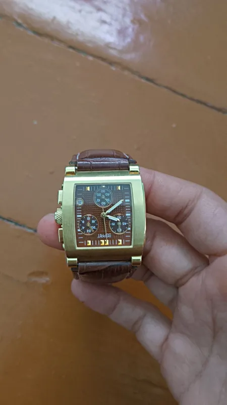Часы 4