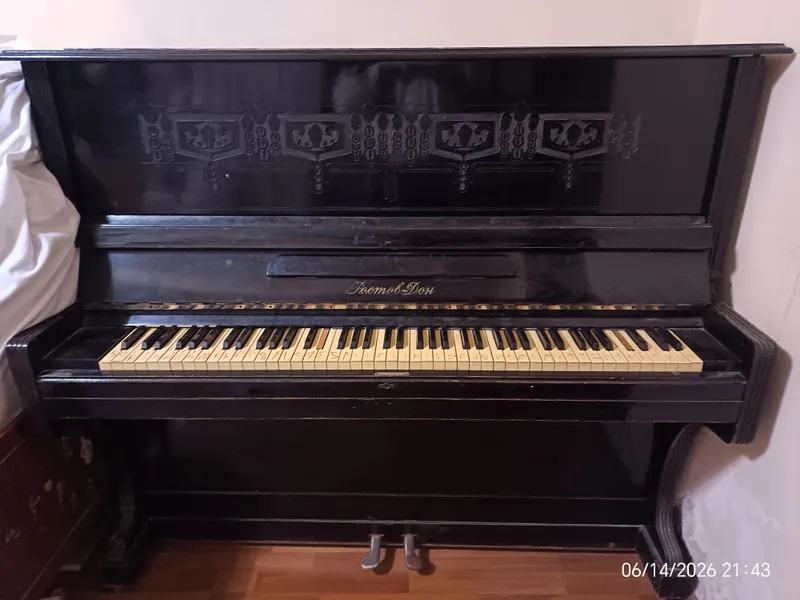 Pianina Piano Pianina Piano