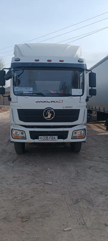 Shacman L 3000 yuk mashinasi