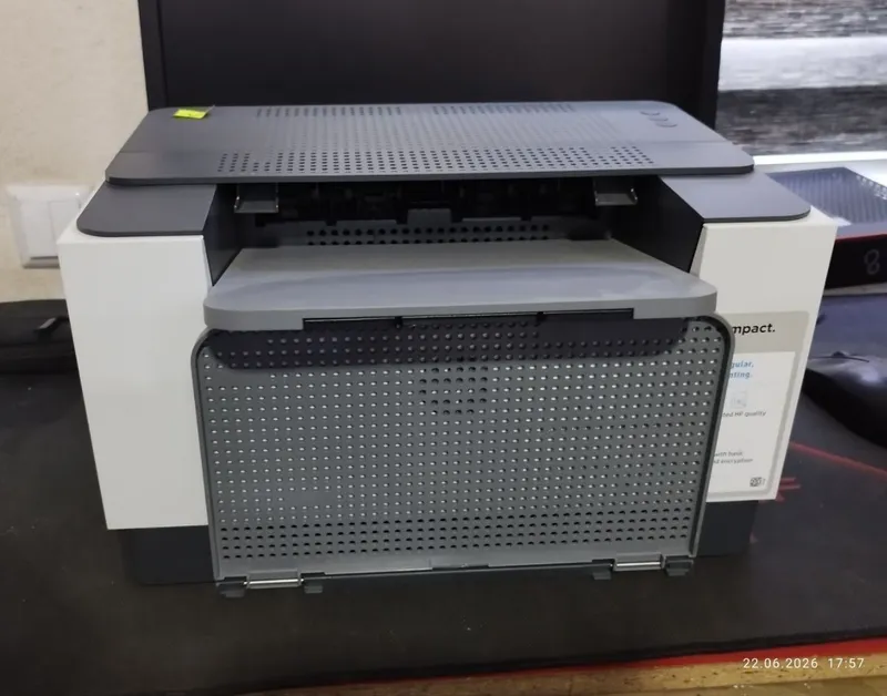 Скоростной двухсторонний принтер HP m211d 1