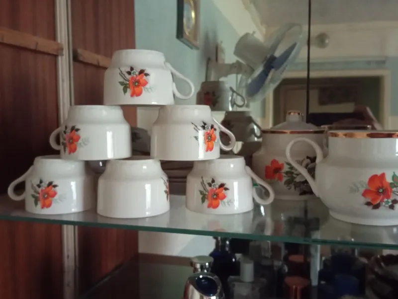 Komplekt pasuda sotiladi Komplekt pasuda sotiladi