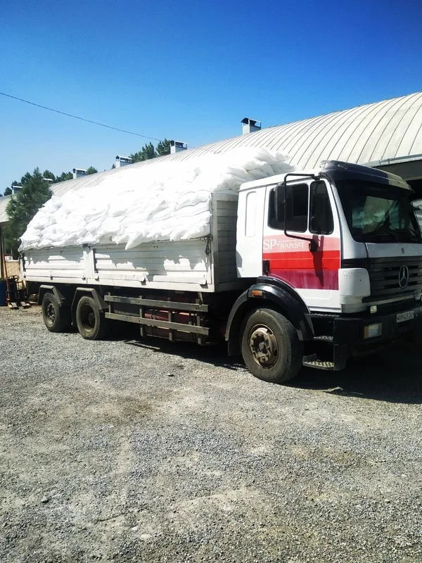 Mercedes 1827 Yuk koʻtarish vazni 30T torta oladi bemalol samasval — фото 1