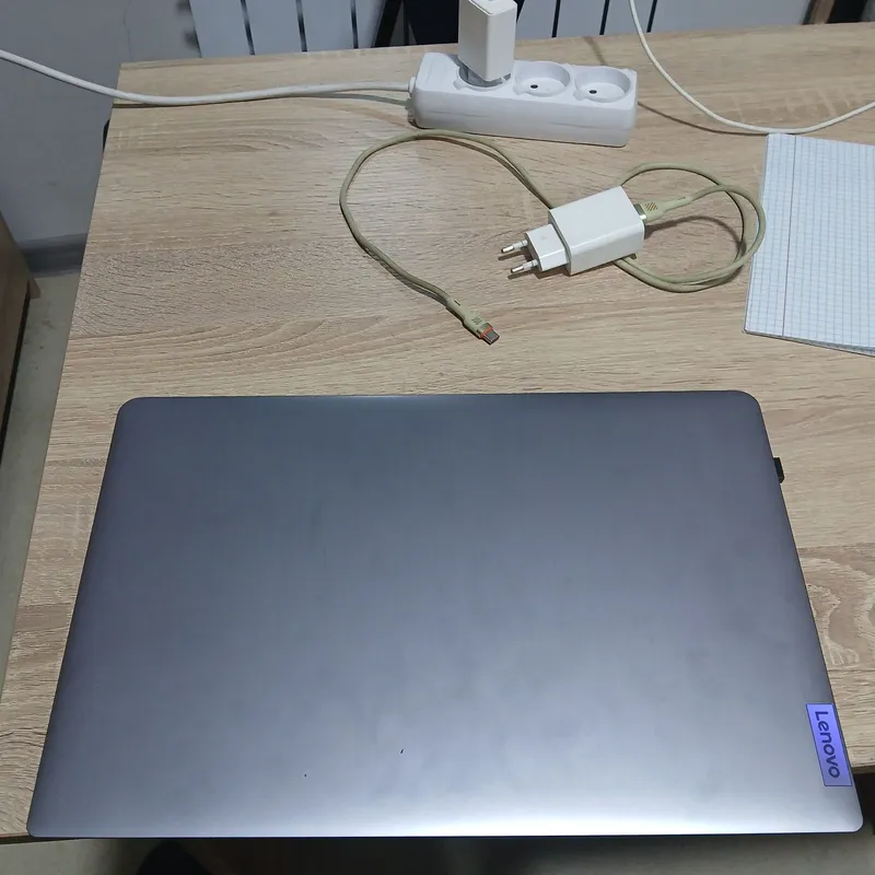 Lenovo xotirasi 512/12 2023yil ishlab chiqarilgan