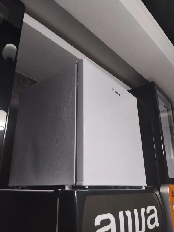 Продается мини холодильник Aiwa 50л 3 Продается мини холодильник Aiwa 50л 3