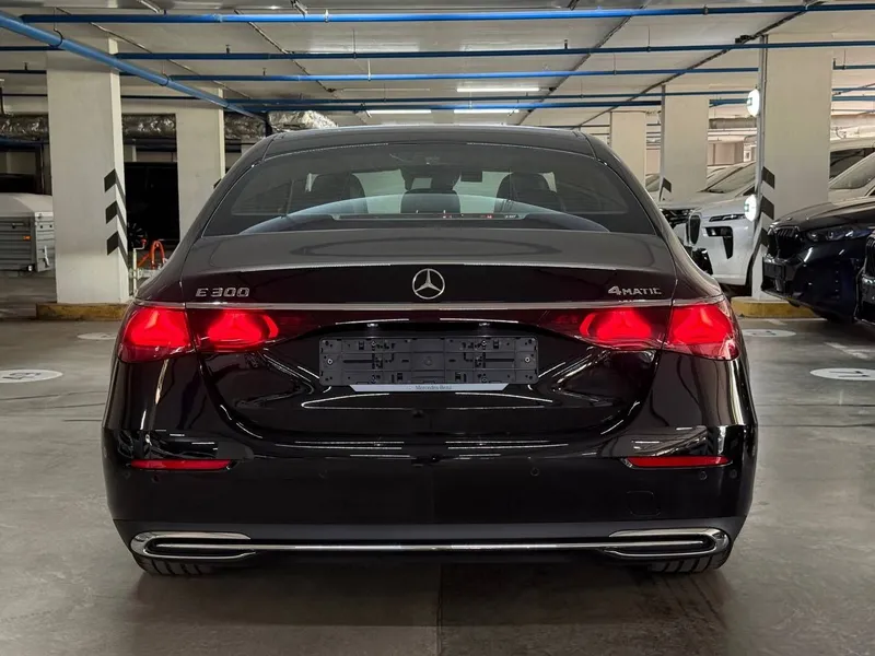 Mercedes Benz E 300 W214