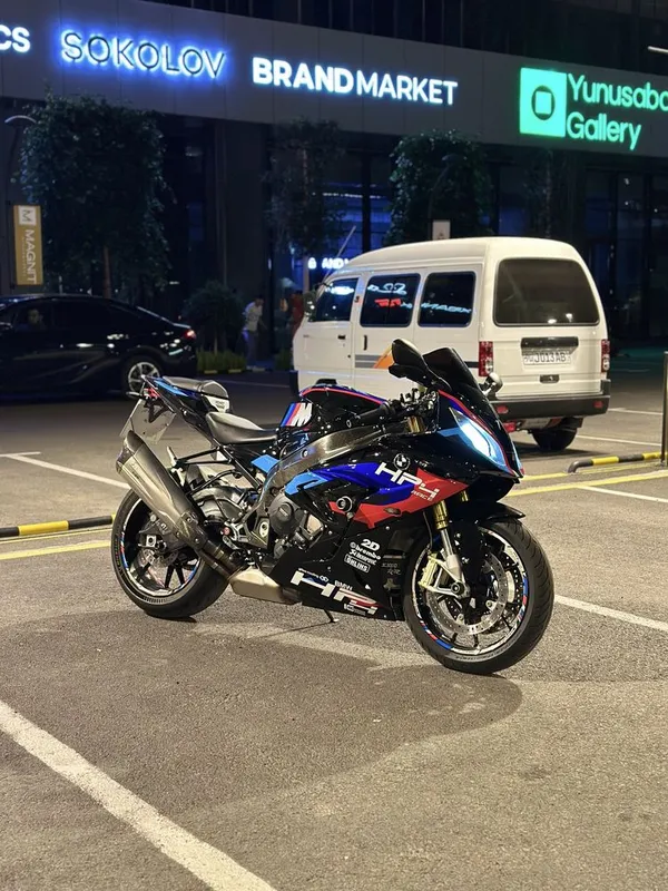 Продаю мотоцикл BMW S1000rr 5 Продаю мотоцикл BMW S1000rr 5