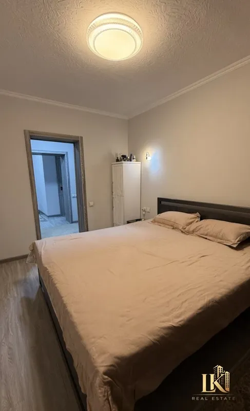 Ta’mirli keng 2 xonali kvartira sotiladi 5