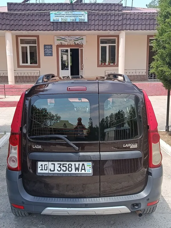 Lada Largus 2018 6