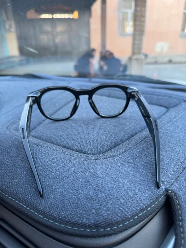 Oakley Meta