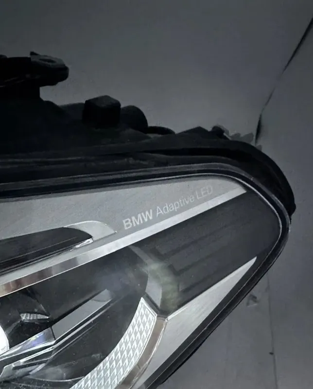 Фары в сборе на BMW 5 G30 LED Adaptive 3 Фары в сборе на BMW 5 G30 LED Adaptive 3