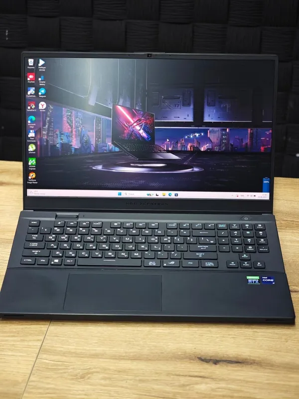 Asus ROG Zephyrus S17 GX703 | RTX 3080 16GB | 2K 240Hz 1 Asus ROG Zephyrus S17 GX703 | RTX 3080 16GB | 2K 240Hz 1