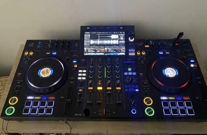Продается Pioneer XDJ AZ 2 Продается Pioneer XDJ AZ 2