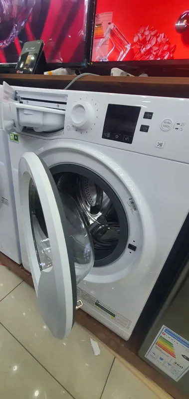 Стиральная машина ARISTON 7KG 2