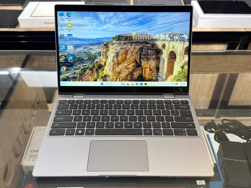 DELL Latitude 5320 2-in-1 Core i5-1155G7 ram 8 ssd 256 сенсорный